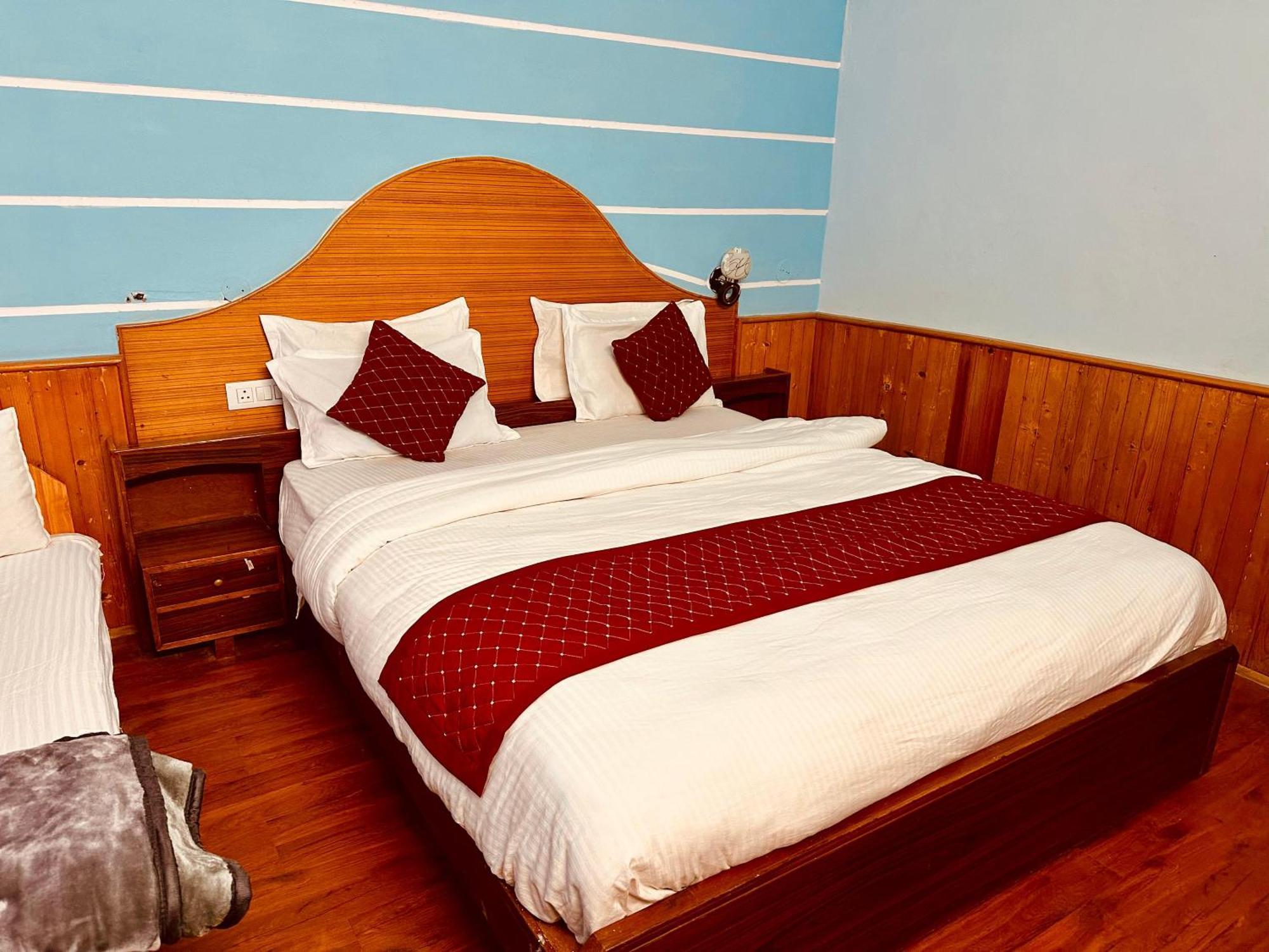 Hotel D Kanchan Manali מראה חיצוני תמונה