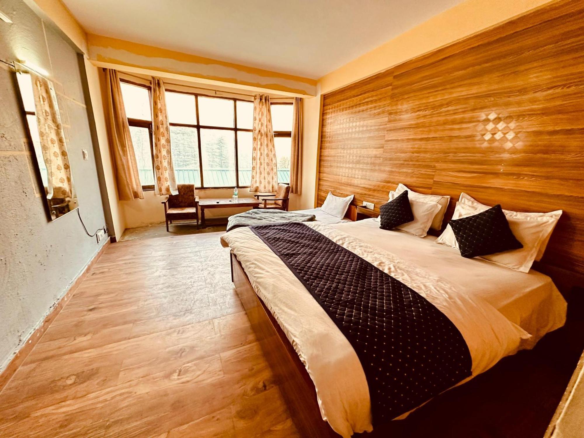 Hotel D Kanchan Manali מראה חיצוני תמונה