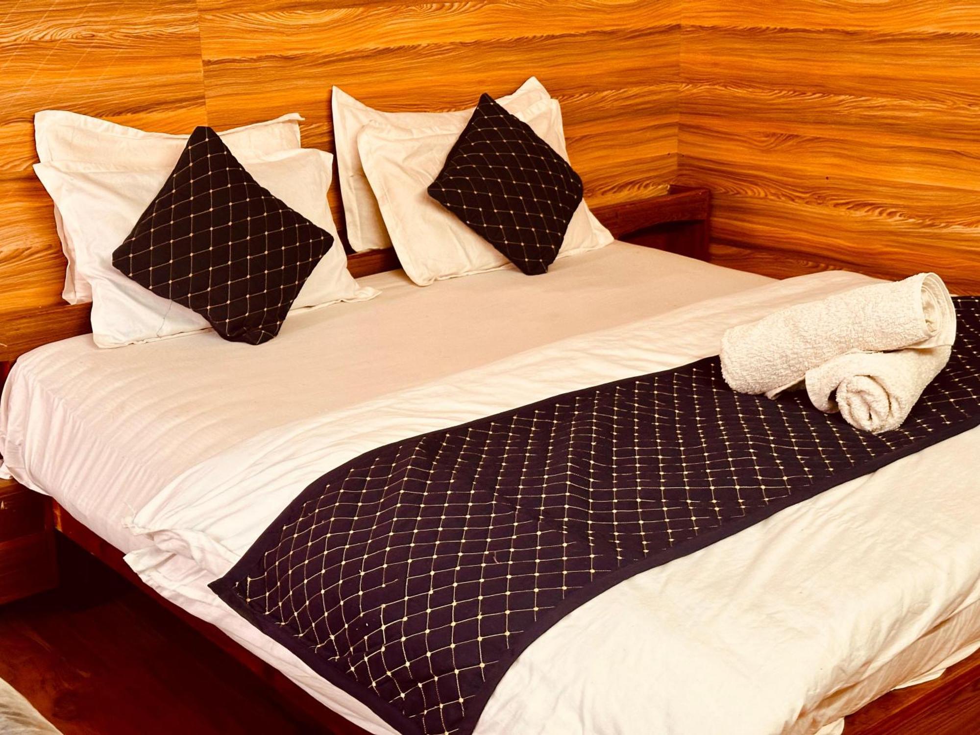 Hotel D Kanchan Manali מראה חיצוני תמונה