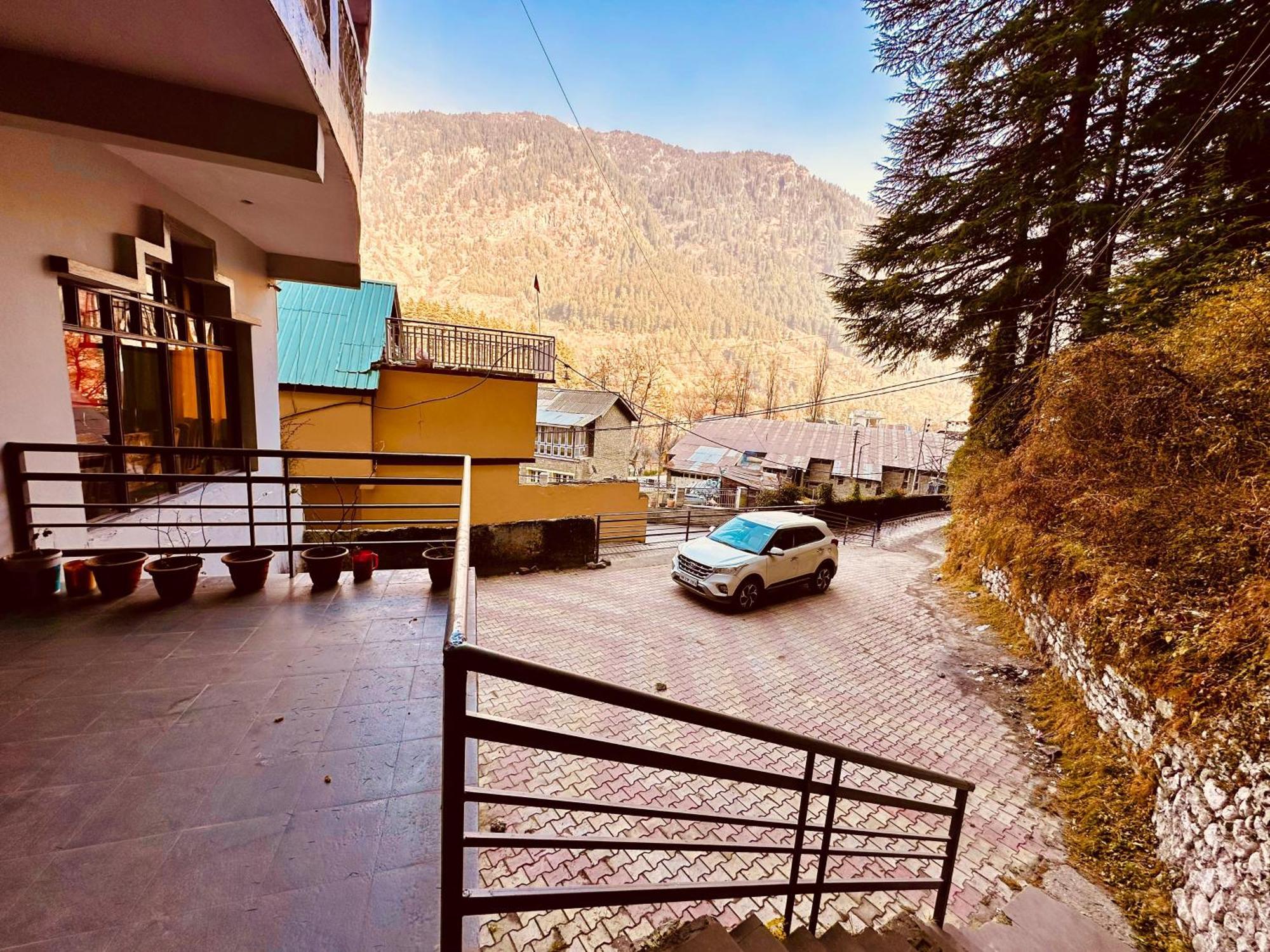 Hotel D Kanchan Manali מראה חיצוני תמונה